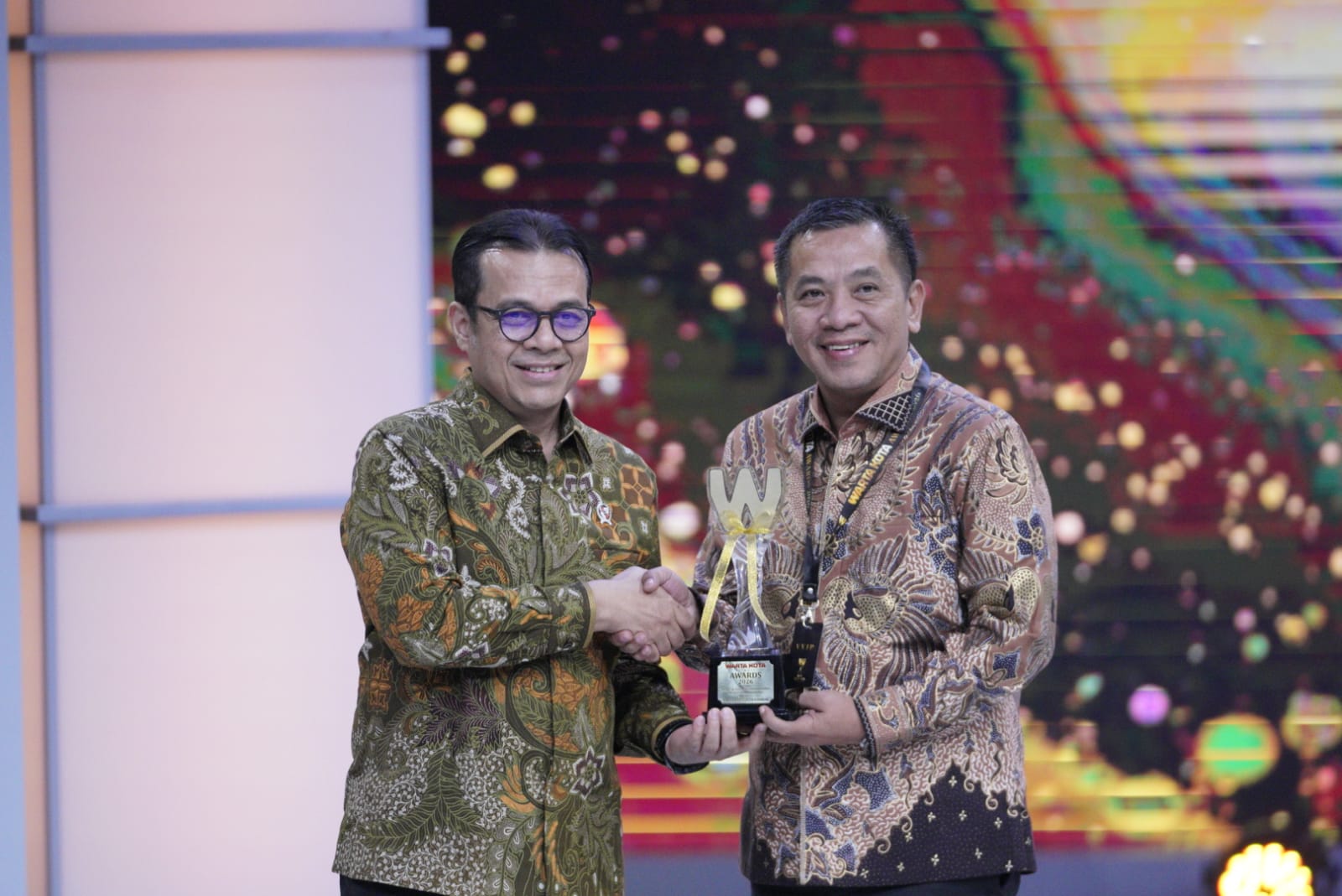 Pemkab Karawang Raih Penghargaan Tata Kelola Pemerintahan Responsif dan Akuntabel